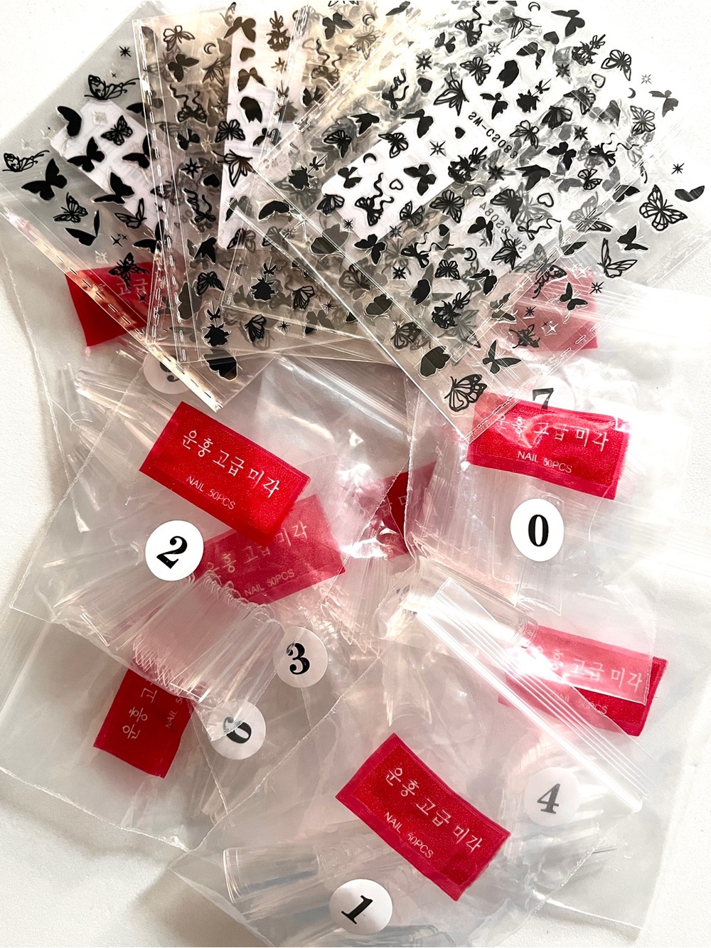 Nail Art : Huge Lot of Clear Press-On Nail Tips with Butterfly Nail Stickers
